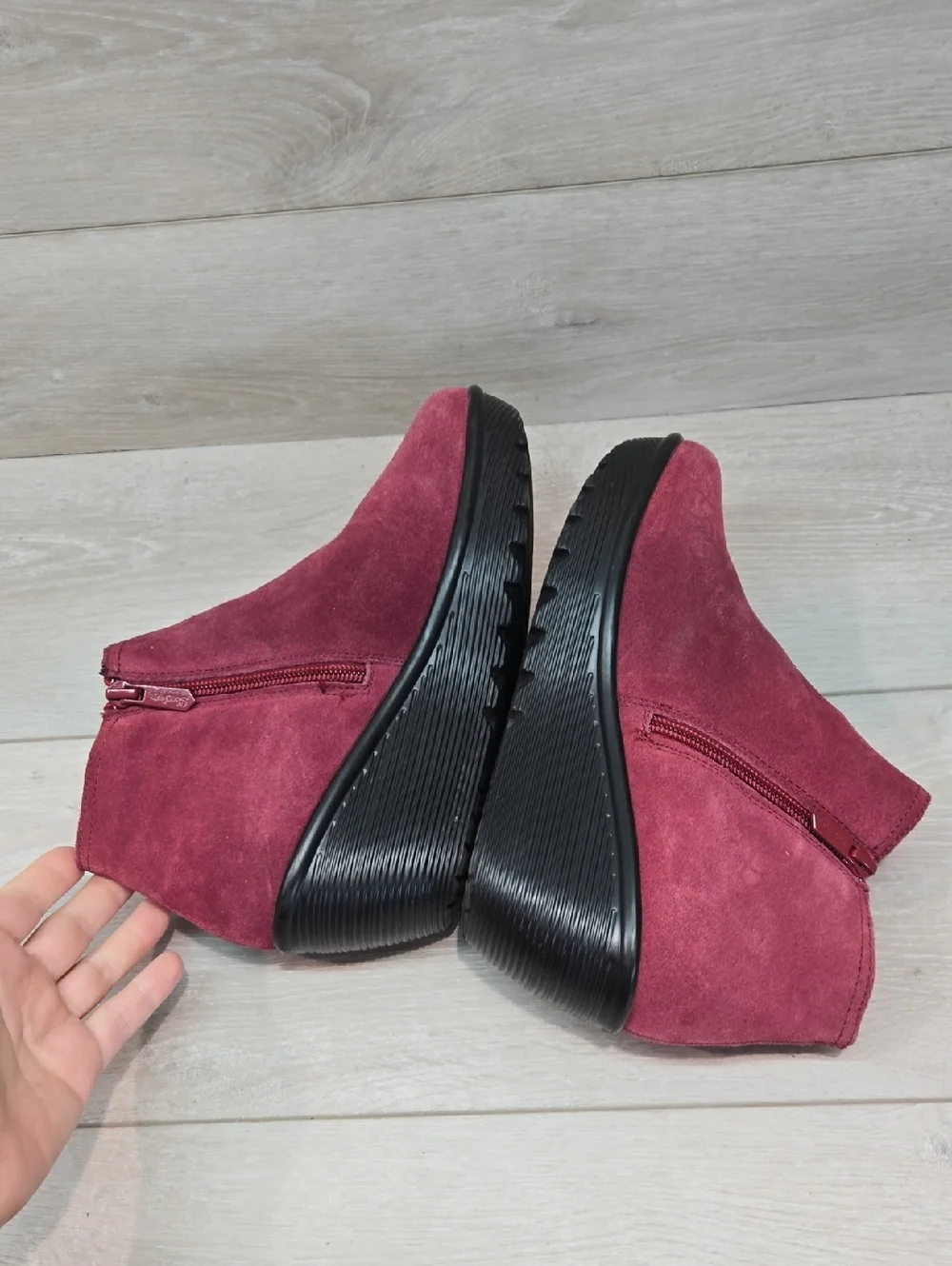 Skechers Women Memory Foam Burgundy Suede Wedge Ankle Boots Shoes Sz 8